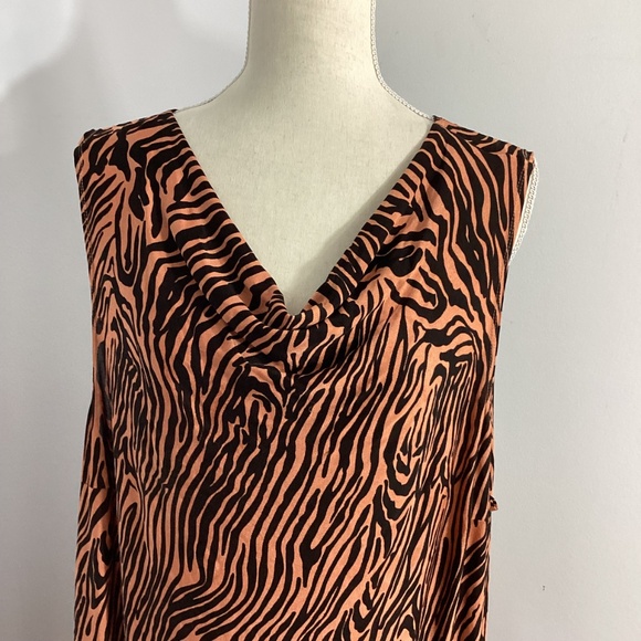 BOB MACKIE STUDIO PLUS SZ 3X SILK BLEND LIQUID KNIT COWL NECK TANK TOP ANIMAL - Picture 4 of 8